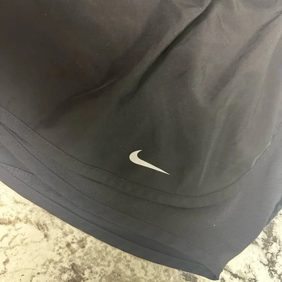 All black Nike shorts - Picture 2 of 4